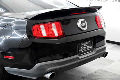 Used 2010 Ford Mustang GT image 11