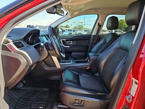 Used 2017 Land Rover Discovery Sport SE image 11