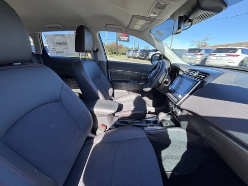New 2024 Mitsubishi Outlander Sport SE image 19