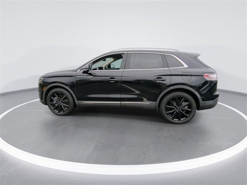 Used 2021 Lincoln Nautilus Reserve w/ Monochromatic Package image 5