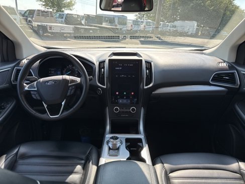 Used 2022 Ford Edge SEL w/ Convenience Package image 9