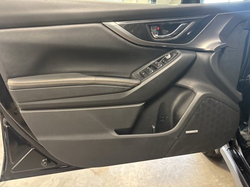 Used 2018 Subaru Crosstrek 2.0i Limited image 4