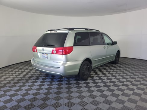 Used 2008 Toyota Sienna LE image 4