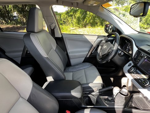 Used 2013 Toyota RAV4 Limited image 45