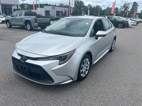 Used 2021 Toyota Corolla LE image 7