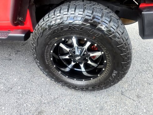 Used 2013 Jeep Wrangler Unlimited Sport image 31