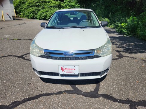 Used 2009 Ford Focus SE image 2