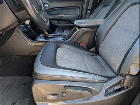 Used 2017 Chevrolet Colorado Z71 image 7