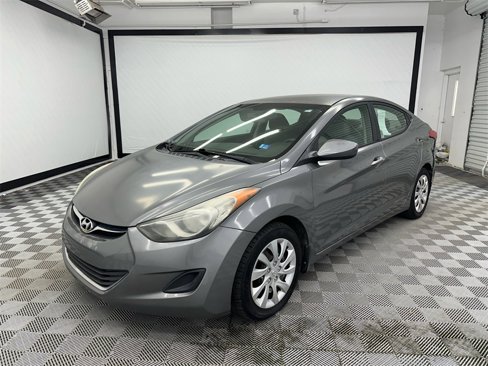 Used 2013 Hyundai Elantra GLS image 1