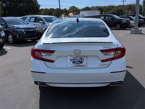 Used 2022 Honda Accord Sport image 18
