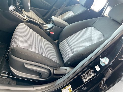 Used 2021 Hyundai Kona SE image 18