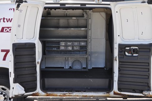 Used 2010 Chevrolet Express 2500 image 22