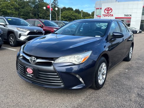 Used 2016 Toyota Camry LE image 7
