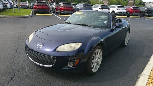 Used 2010 MAZDA MX-5 Miata Touring image 3