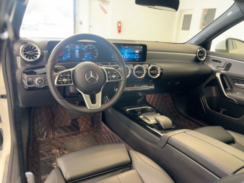 Used 2022 Mercedes-Benz A 220 image 28