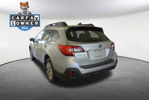 Used 2019 Subaru Outback 2.5i Premium image 11
