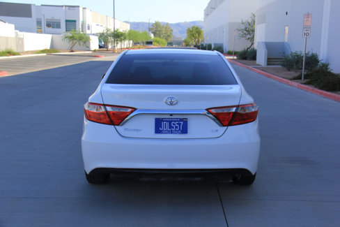 Used 2015 Toyota Camry LE image 6