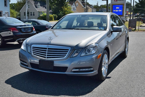 Used 2012 Mercedes-Benz E 350 4MATIC Sedan image 2