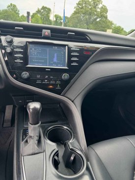 Used 2020 Toyota Camry SE image 14