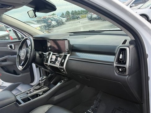Used 2023 Kia Sorento S w/ Panoramic Sunroof Package image 18
