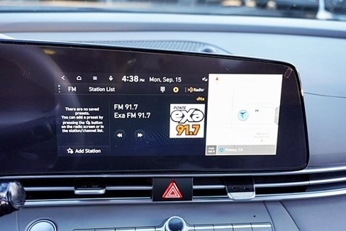 Certified 2024 Hyundai Elantra SEL image 24