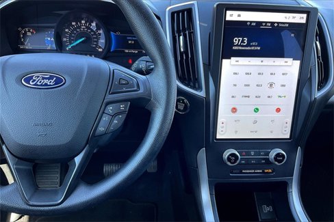 Used 2021 Ford Edge SE w/ Cargo Accessory Package image 19