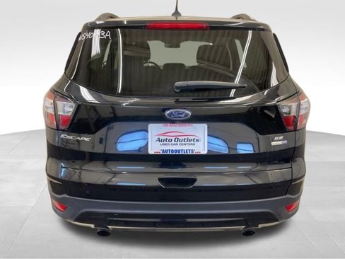 Used 2018 Ford Escape SE w/ SE Sport Appearance Package image 5