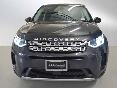 Used 2023 Land Rover Discovery Sport SE image 2