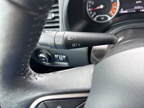 Used 2022 Jeep Renegade Latitude w/ Convenience Group image 22