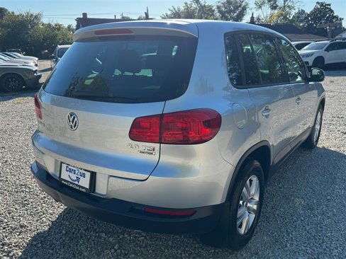 Used 2013 Volkswagen Tiguan S image 6