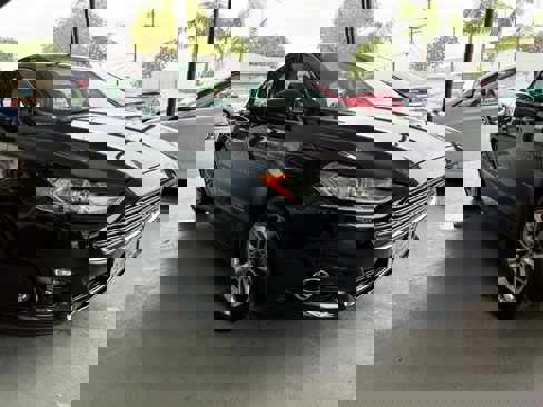 Used 2015 Ford Fusion Energi Titanium image 8