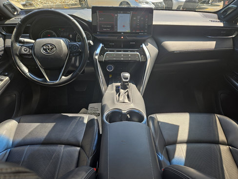 Used 2021 Toyota Venza Limited image 11