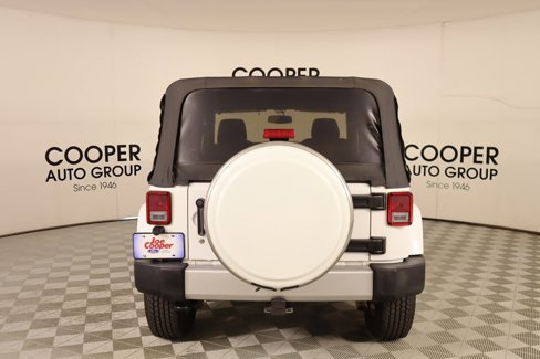 Used 2015 Jeep Wrangler Sahara image 18