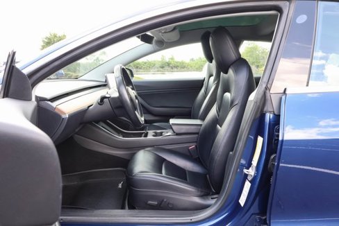Used 2018 Tesla Model 3 Long Range image 41