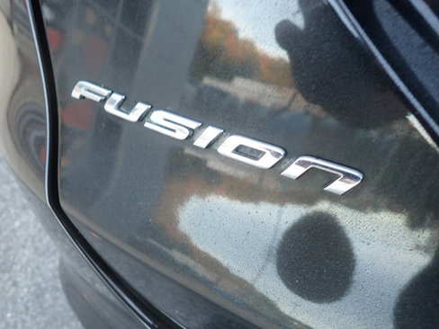Used 2014 Ford Fusion Titanium image 4