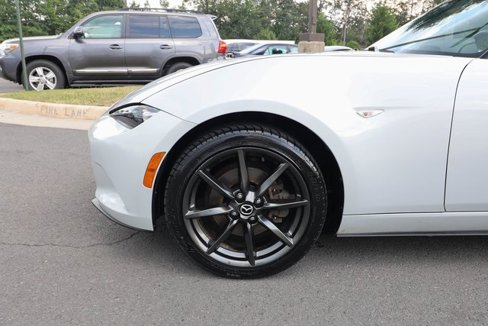 Used 2016 MAZDA MX-5 Miata Club image 21