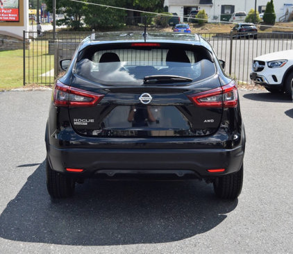 Used 2020 Nissan Rogue Sport S w/ Appearance Package image 9