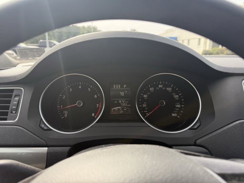Used 2017 Volkswagen Jetta S image 12
