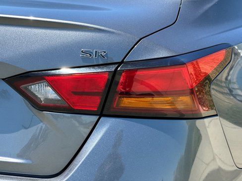 Used 2022 Nissan Altima 2.5 SR image 31
