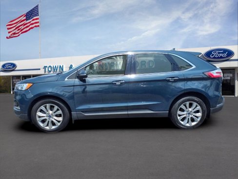 Used 2019 Ford Edge Titanium w/ Cold Weather Package image 6