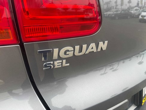 Used 2016 Volkswagen Tiguan SEL image 9