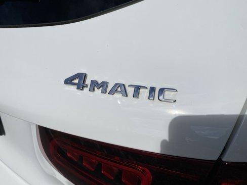 Used 2022 Mercedes-Benz GLC 300 4MATIC image 7