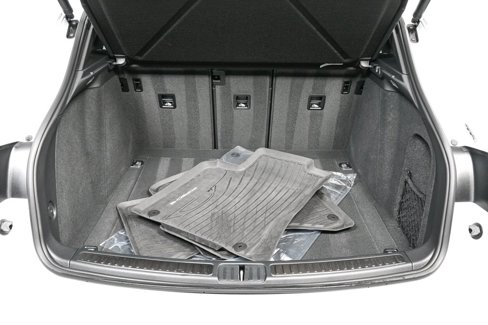 Certified 2025 Porsche Macan image 32
