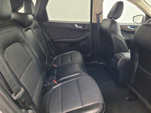 Used 2020 Ford Escape Titanium image 19