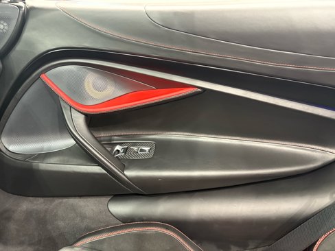 Used 2021 McLaren 720S Performance image 17