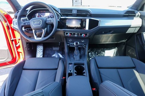 New 2025 Audi Q3 2.0T Premium image 28