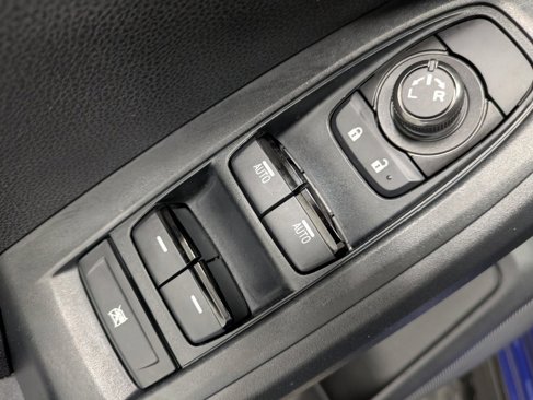 Used 2024 Subaru Crosstrek 2.0i Premium image 9
