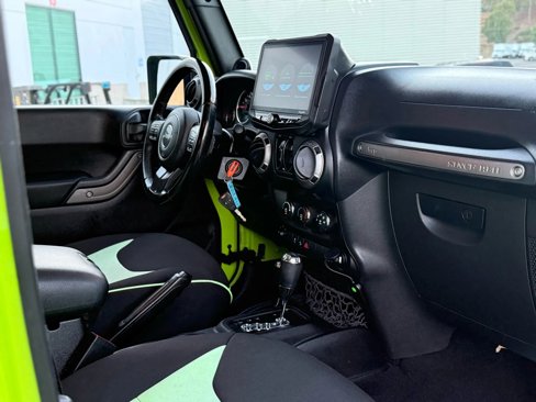 Used 2013 Jeep Wrangler Unlimited Sport image 20