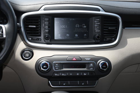Used 2020 Kia Sorento S image 16