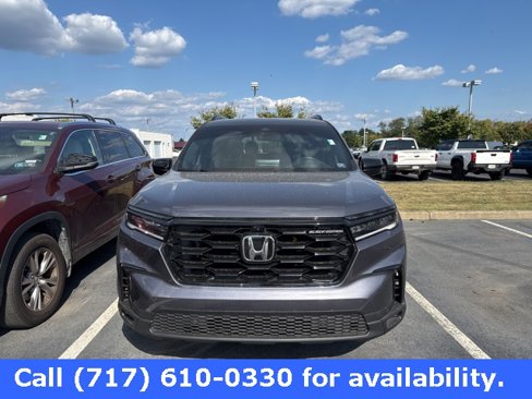 Certified 2025 Honda Pilot Black Edition image 3